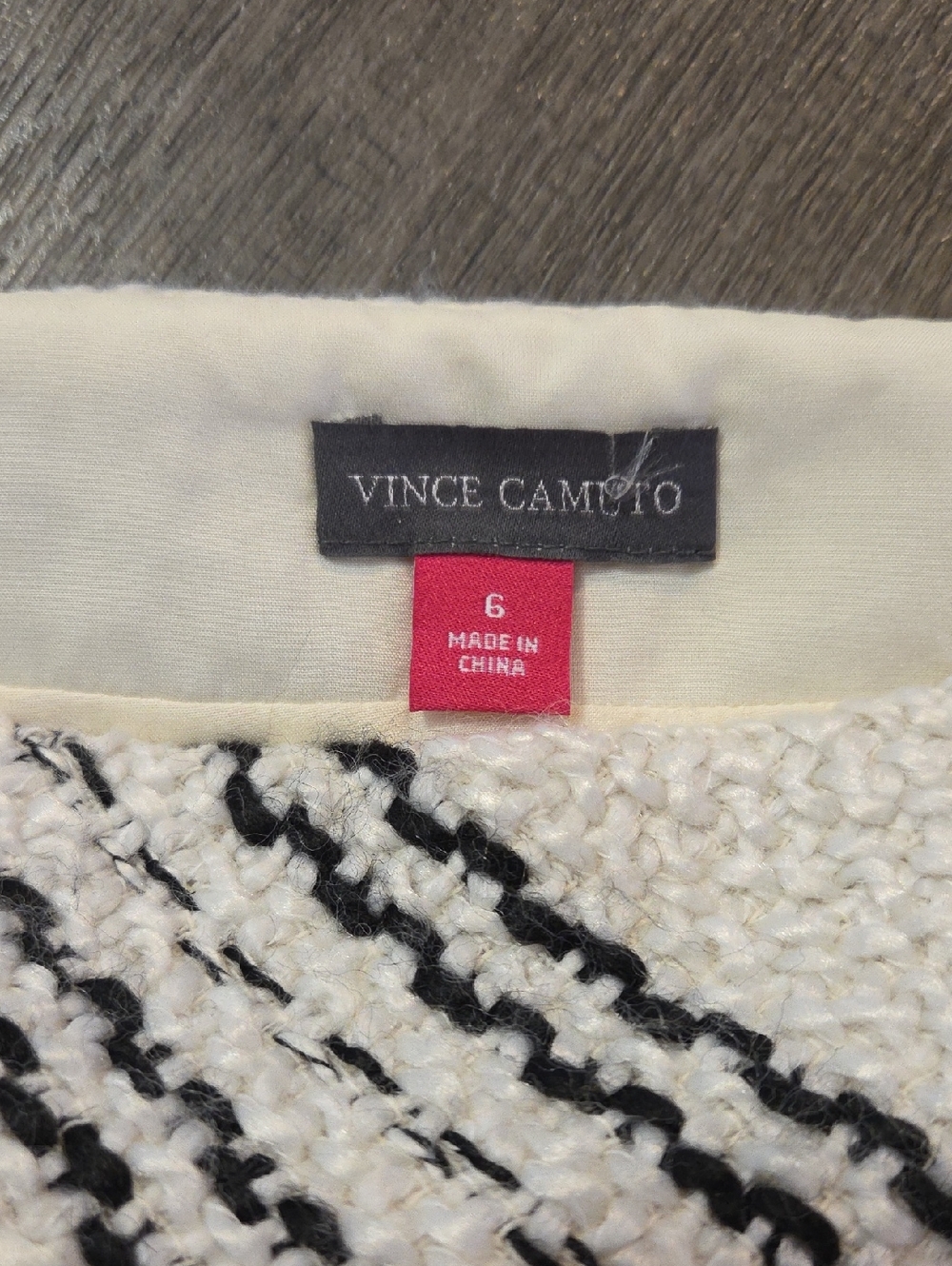 Vince Camuto • Black & White Plaid Tweed Mini Skirt - Picture 7 of 12